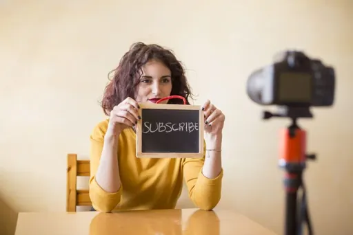 Imagem de capa: Influenciadores digitais e o marketing de influência