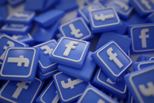 Imagem de capa do artigo: Riscos legais do Facebook Ads em 2025: Como se proteger e evitar multas