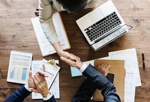 Imagem de capa do artigo: Assessoria de marketing digital: o que é e como contratar