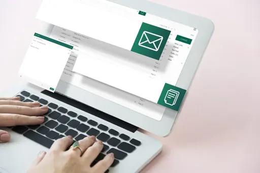 Imagem de capa: Como evitar que seu e-mail seja Considerado Spam